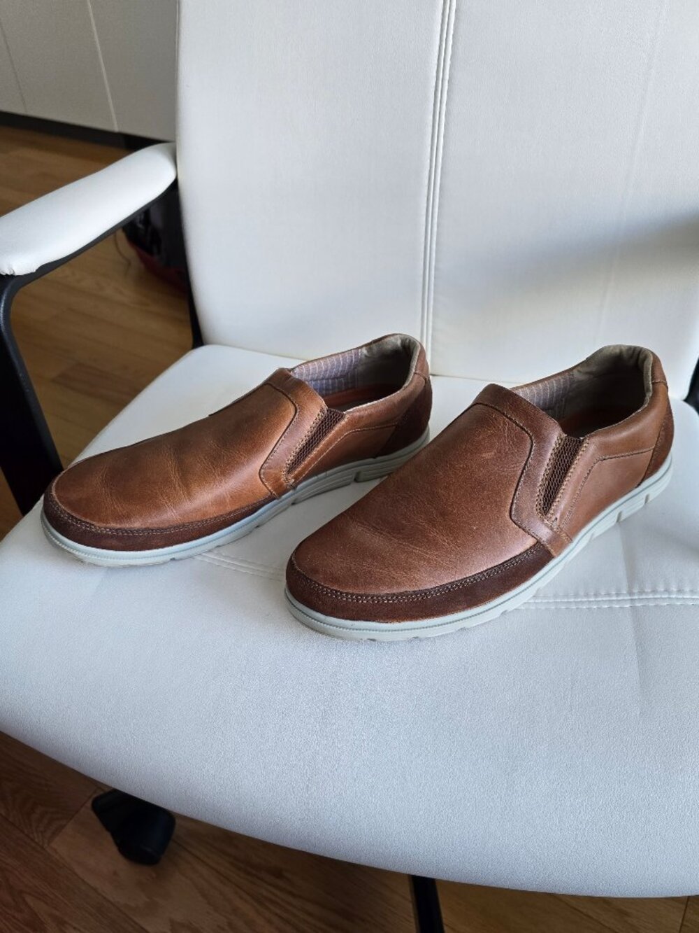 ROCKPORT slip on brown Leather and sued upper